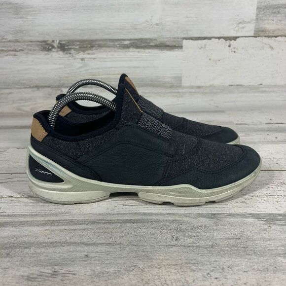 Ecco Womens Biom Street Shoes Black Gray Slip On‎ Sneaker Yak Leather US 8 - Picture 1 of 8